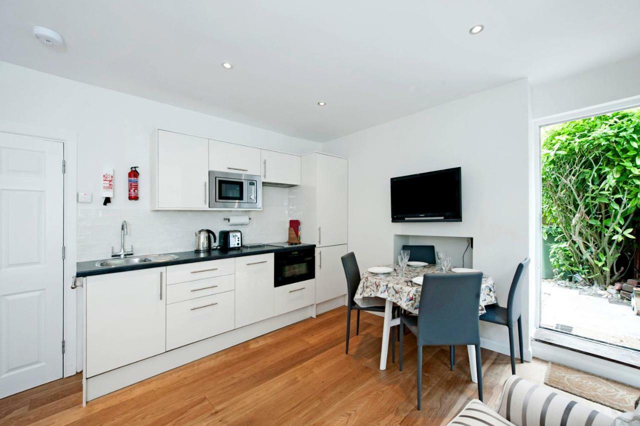 The Apartment, 24 West End Terrace, Winchester Exterior foto
